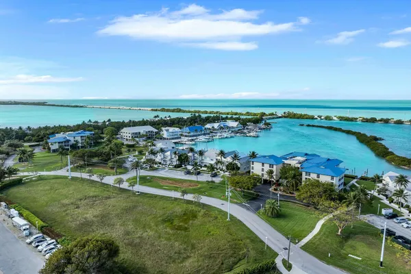 $1,010,000 | 7084 Hawks Cay Boulevard, Marathon, FL 33050