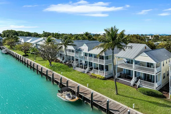 a view of a garden with houses