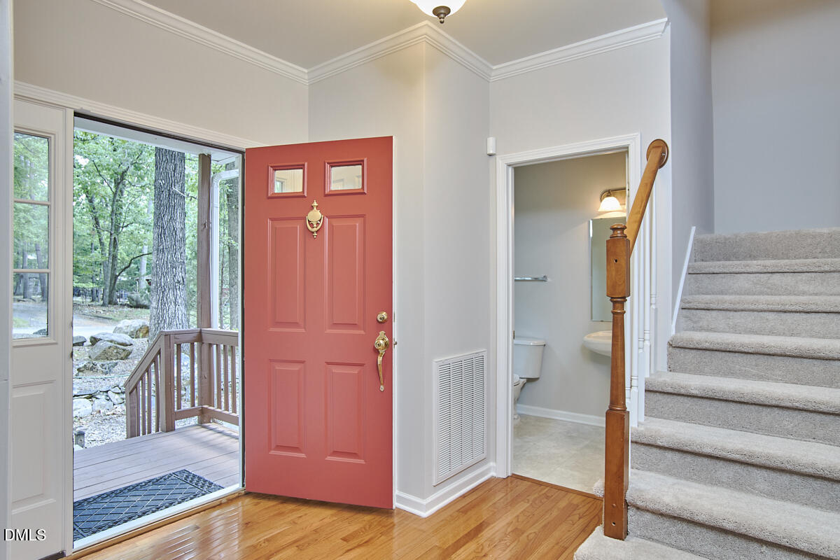 309 Blueridge Road Carrboro, NC 27510 - Photo 11 of 63 046