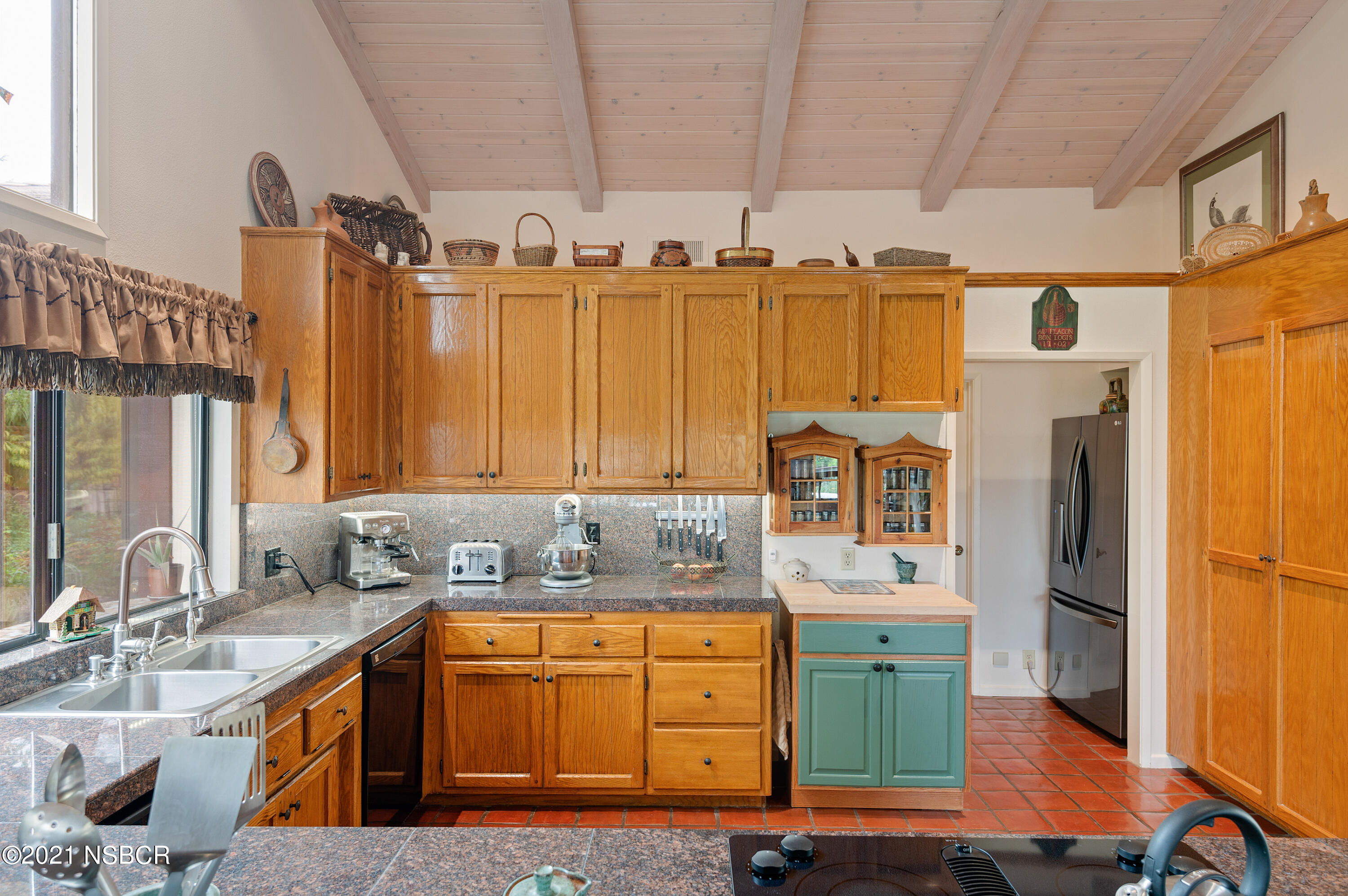 1292 Highland Road Santa Ynez, CA 93460 - Photo 12 of 28 39 - Kitchen
