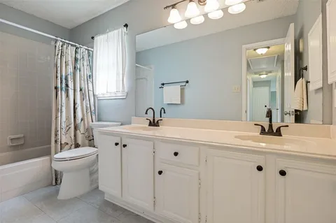 $579,500 | 4515 Copperfield Drive, Grapevine, TX 76051