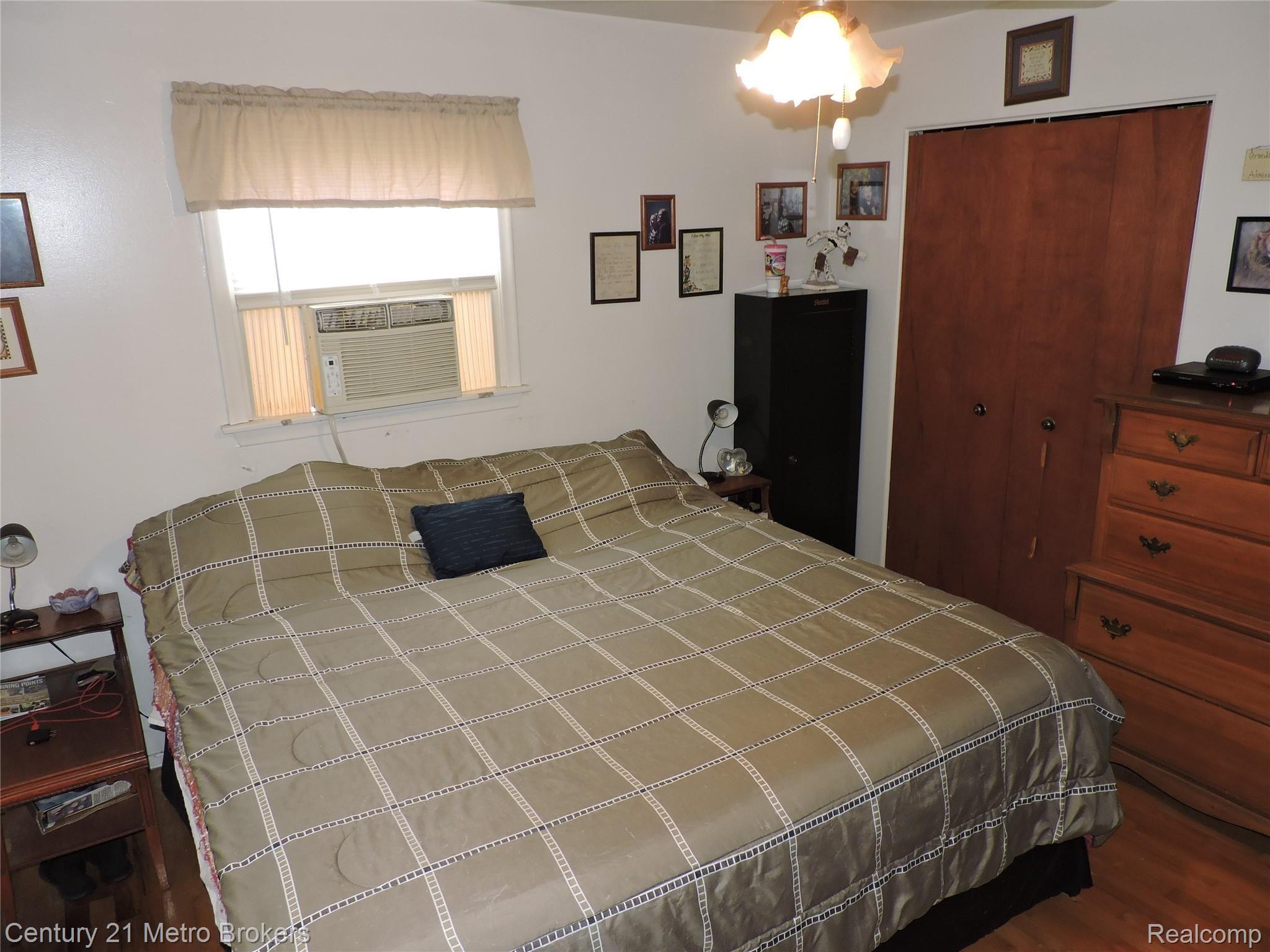 6350 Arbela Road Millington, MI 48746 - Photo 9 of 41 DSCN6381.JPG