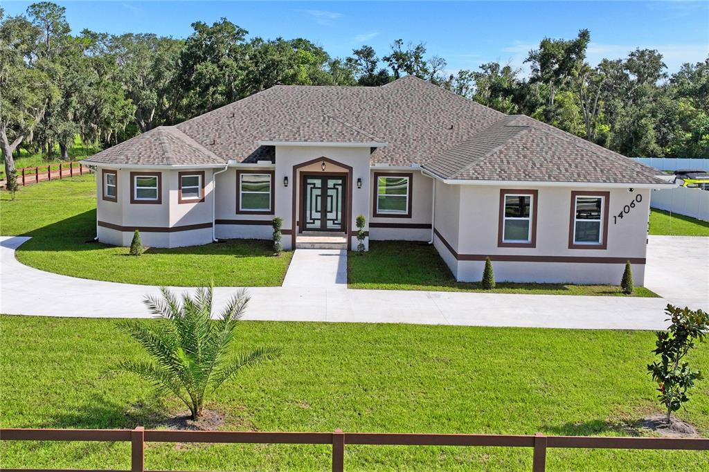 14060 Sydney Road Dover, FL 33527 - Photo 7 of 49