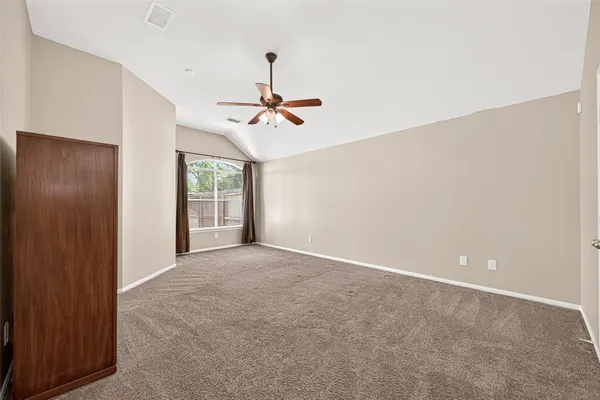 $390,000 | 18 Mulberry Glen Place, Spring, TX 77382