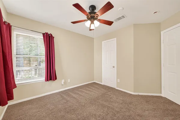 $390,000 | 18 Mulberry Glen Place, Spring, TX 77382