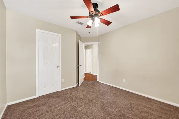 $390,000 | 18 Mulberry Glen Place, Spring, TX 77382