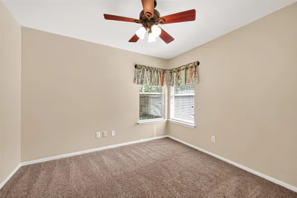 $390,000 | 18 Mulberry Glen Place, Spring, TX 77382