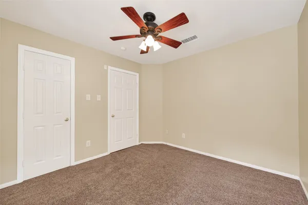 $390,000 | 18 Mulberry Glen Place, Spring, TX 77382