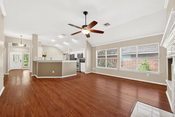 $390,000 | 18 Mulberry Glen Place, Spring, TX 77382