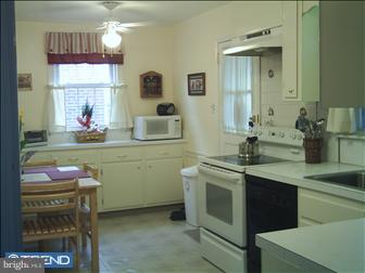 165 Signal Road Drexel Hill, PA 19026 - Photo 3 of 5