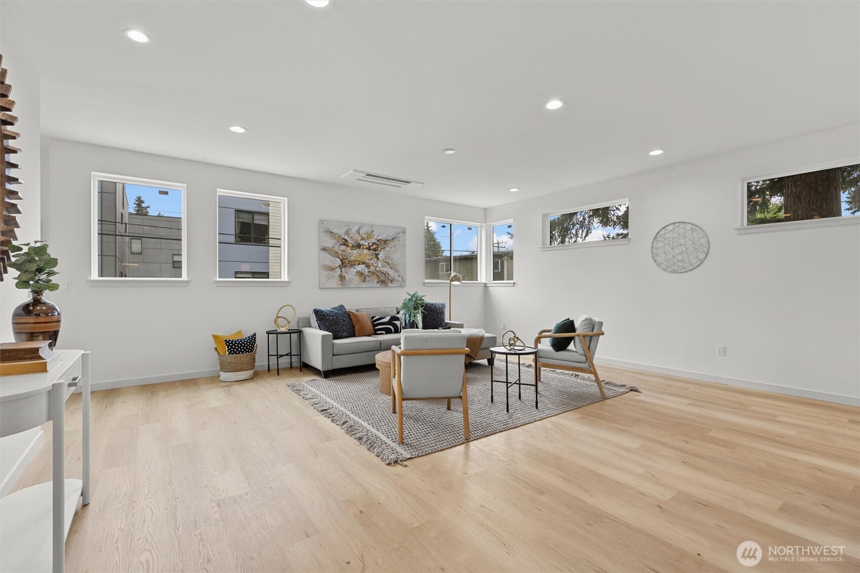 5446 40th Avenue Southwest Seattle, WA 98136 - Photo 14 of 28