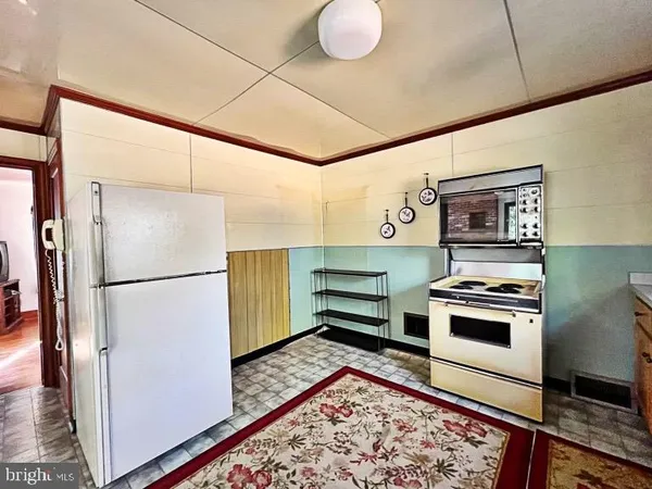 $2,000 | 646 West Glenwood Avenue, Smyrna, DE 19977