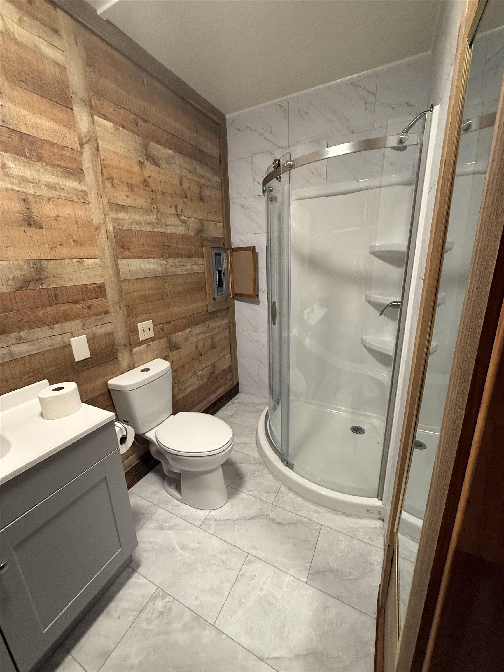 35 Potato Peak Road Bridgeport, CA 93517 - Photo 18 of 21 a bathroom with a toilet and a shower