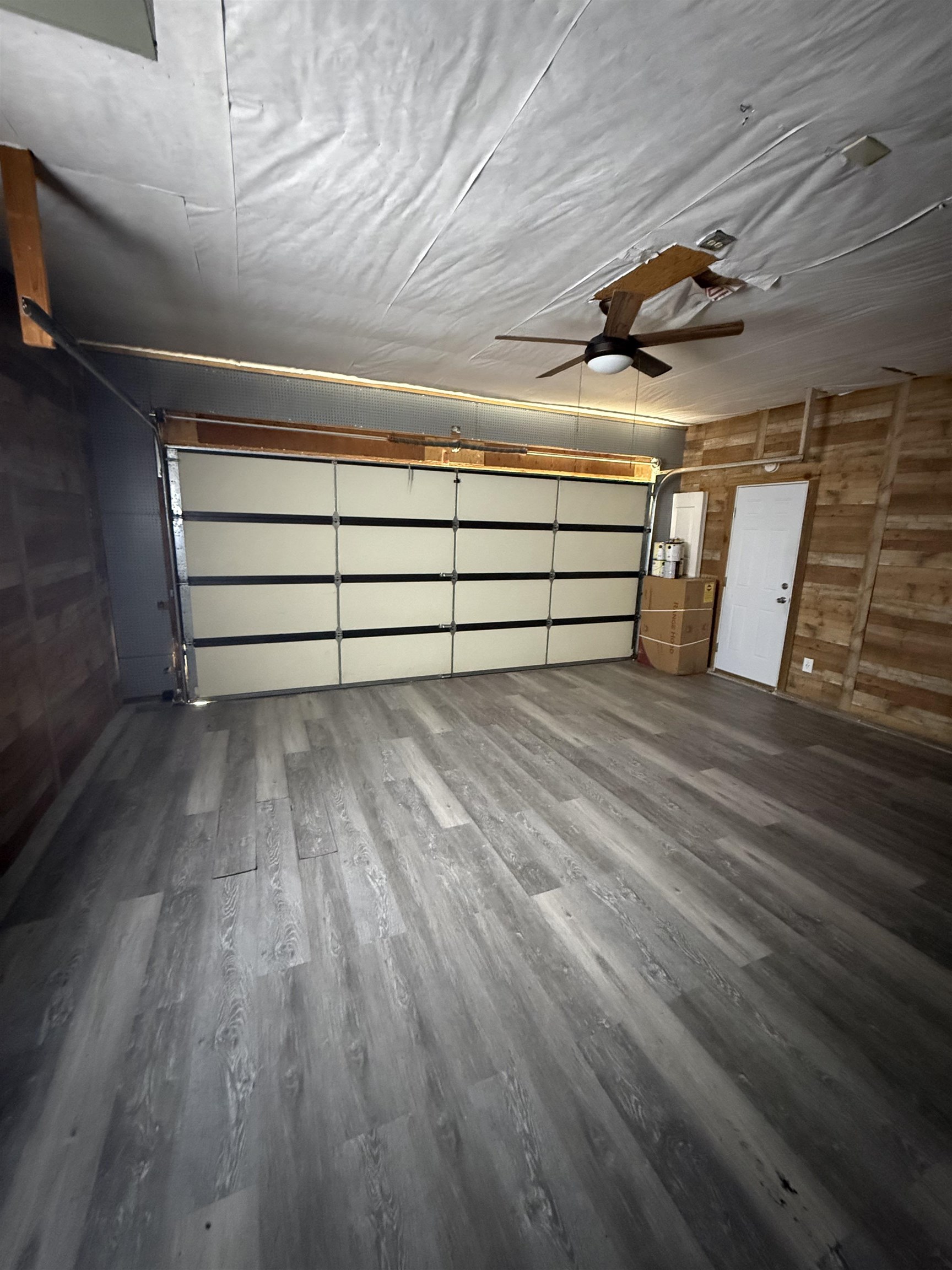 35 Potato Peak Road Bridgeport, CA 93517 - Photo 20 of 21 a view of empty room with wooden floor