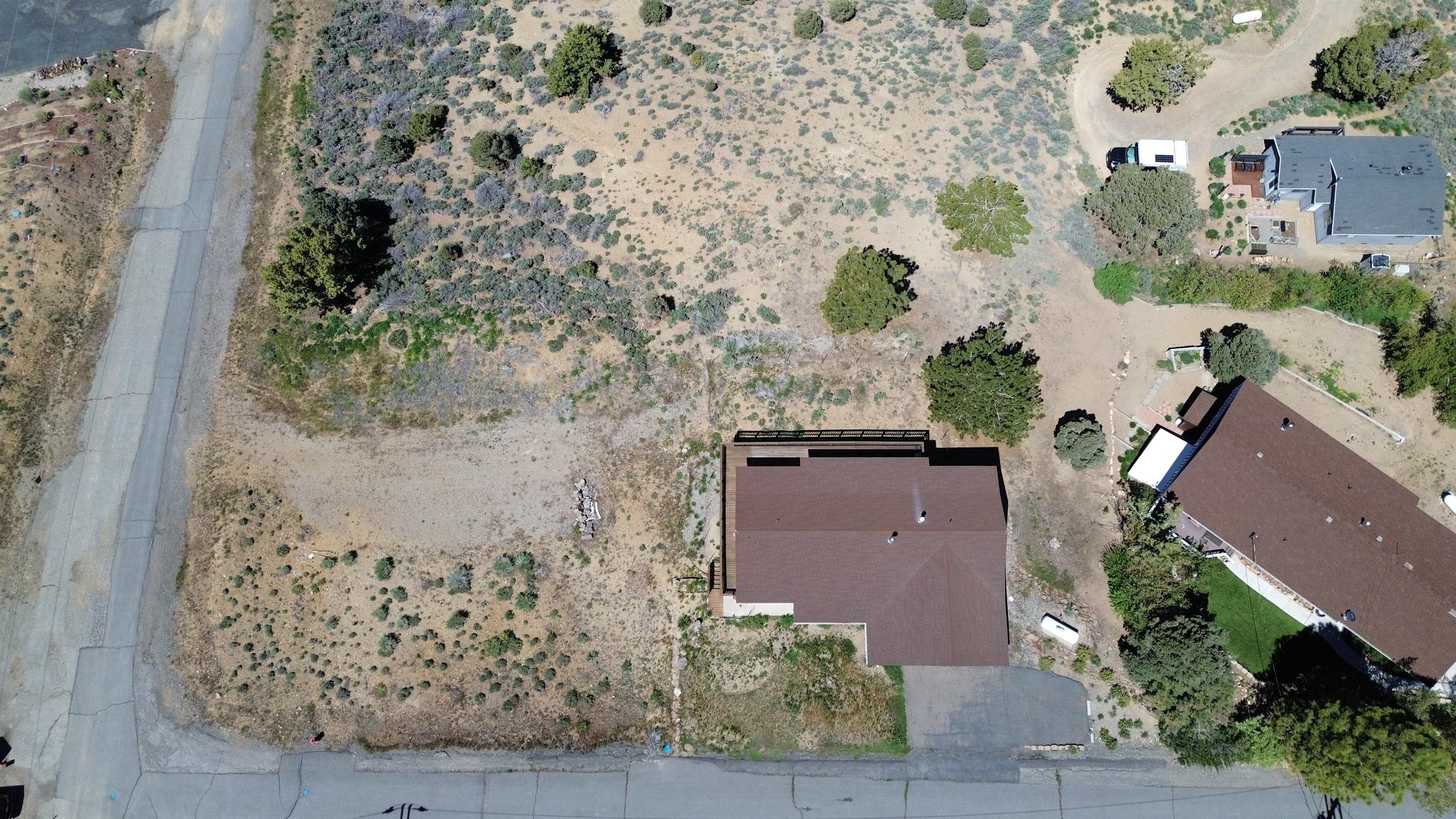 35 Potato Peak Road Bridgeport, CA 93517 - Photo 4 of 21 an aerial view of a house with a yard