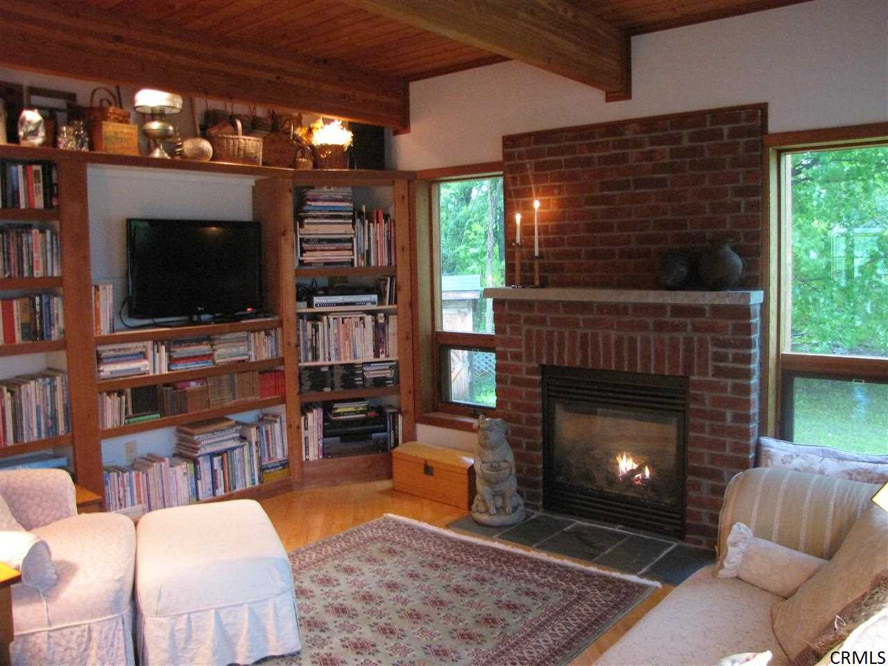 175 Parkhurst Road Wilton, NY 12831 - Photo 4 of 25 Photo 4