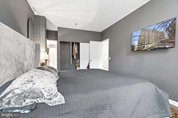 $260,000 | 5911 Edsall Road, Unit 0G13, Alexandria, VA 22304