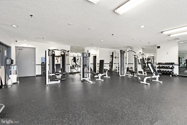 $260,000 | 5911 Edsall Road, Unit 0G13, Alexandria, VA 22304