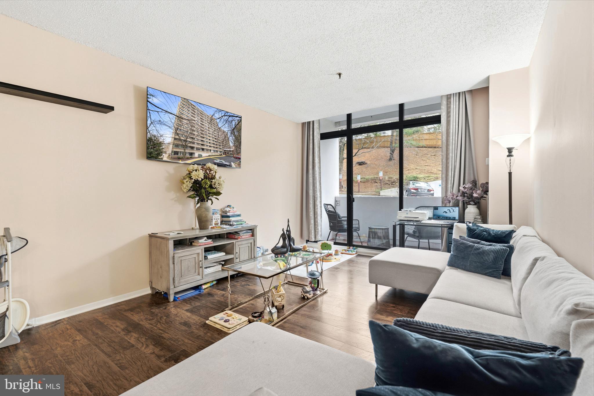 5911 Edsall Road, Unit 0G13 Alexandria, VA 22304 - Photo 8 of 30