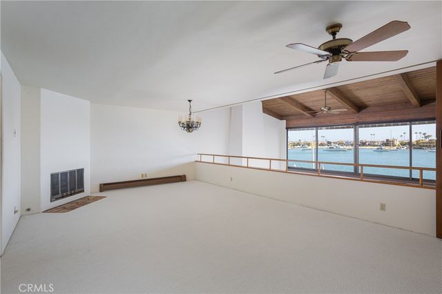 $11,250,000 | 809 Via Lido Soud, Newport Beach, CA 92663