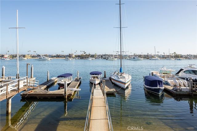 $11,250,000 | 809 Via Lido Soud, Newport Beach, CA 92663