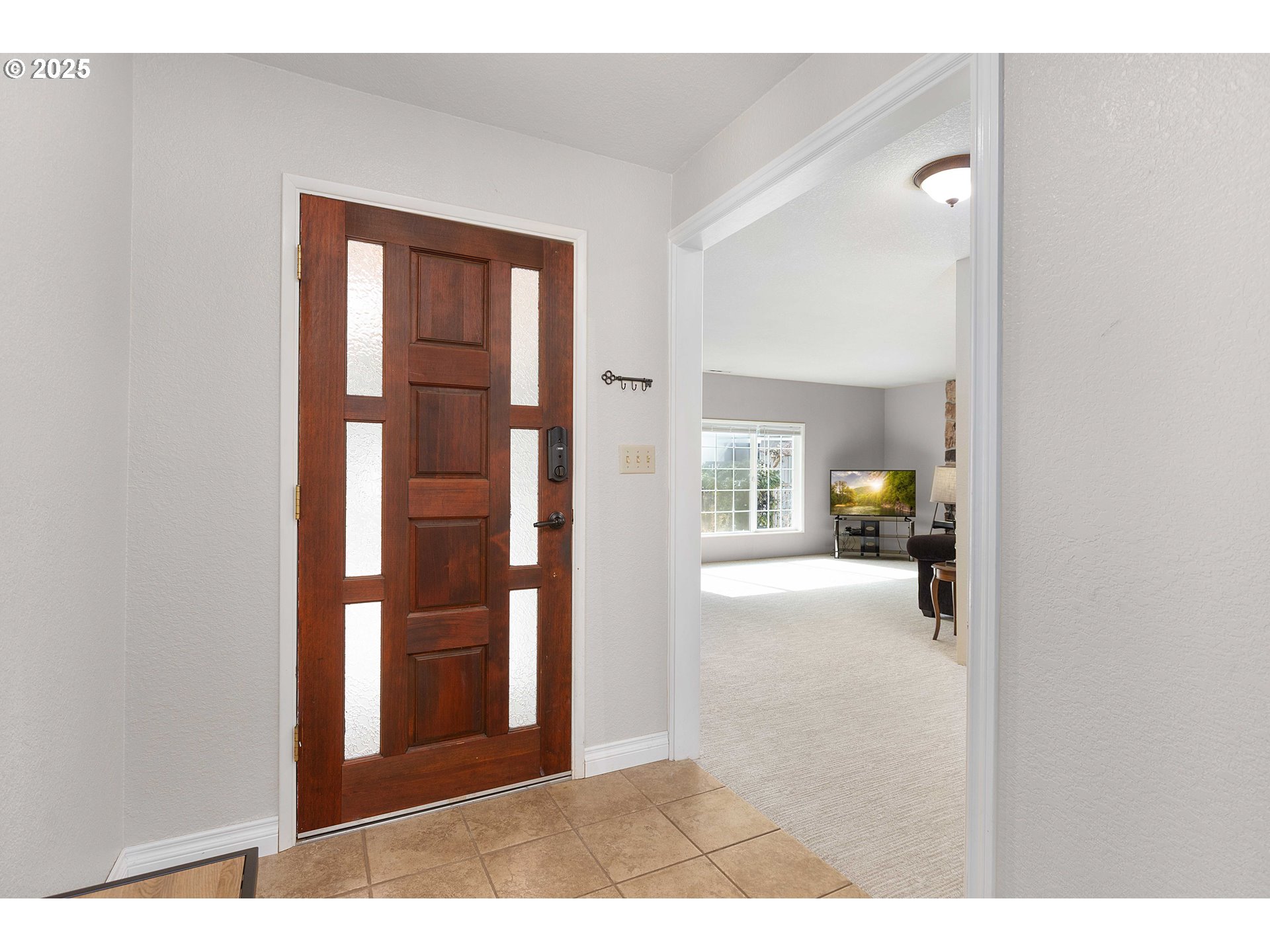 3993 Melqua Road Roseburg, OR 97471 - Photo 14 of 48 a view interior of a house and natural light