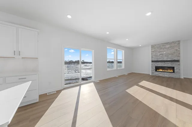 $565,750 | 565 Waterford Place, Waconia, MN 55387