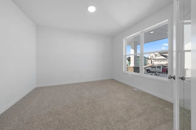 $565,750 | 565 Waterford Place, Waconia, MN 55387