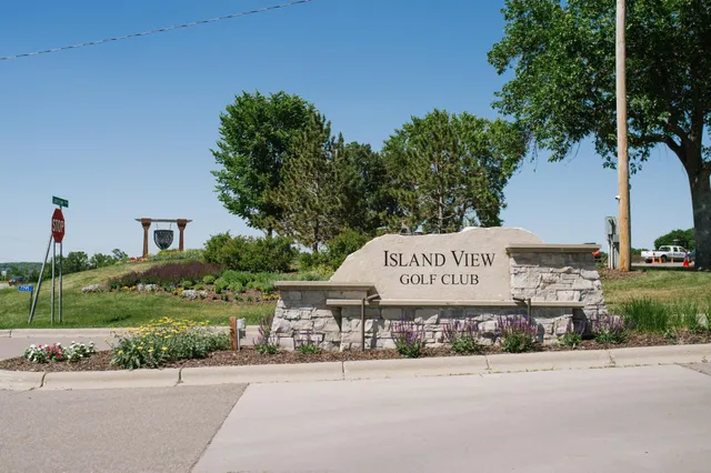 $565,750 | 565 Waterford Place, Waconia, MN 55387