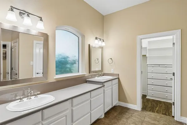 $859,900 | 6532 Gehrig Circle, Burleson, TX 76028