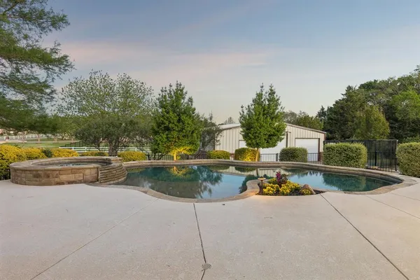 $859,900 | 6532 Gehrig Circle, Burleson, TX 76028