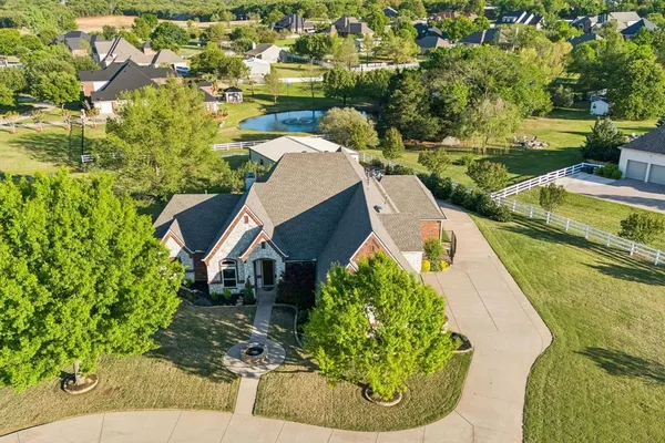 $859,900 | 6532 Gehrig Circle, Burleson, TX 76028