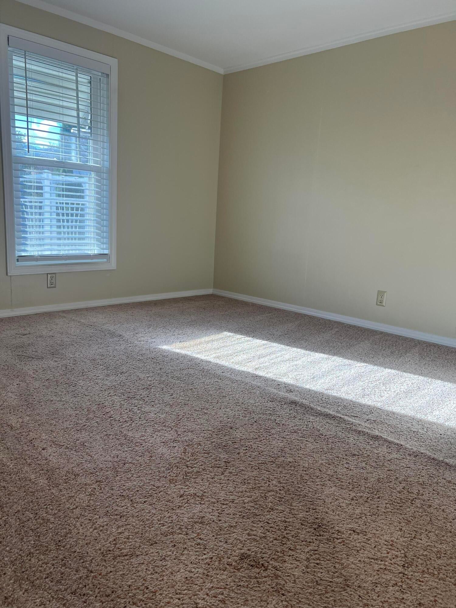 255 Colver Road, Unit 85 Talent, OR 97540 - Photo 20 of 28 guest room