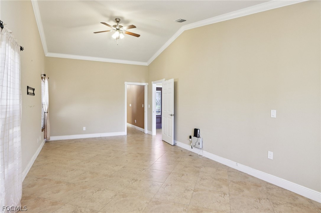 5118 Harrogate Court Naples, FL 34112 - Photo 12 of 27