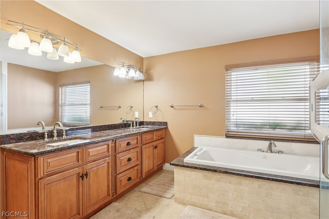 5118 Harrogate Court Naples, FL 34112 - Photo 14 of 27