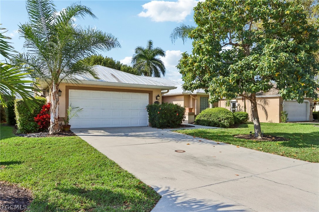 5118 Harrogate Court Naples, FL 34112 - Photo 2 of 27