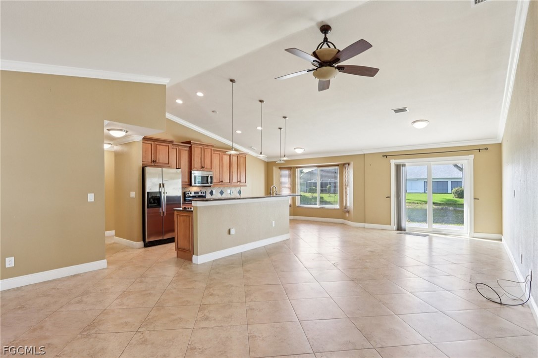 5118 Harrogate Court Naples, FL 34112 - Photo 4 of 27