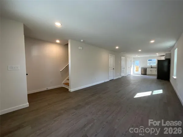 $1,675 | 128 18th St Place Northwest, Hickory, NC 28601