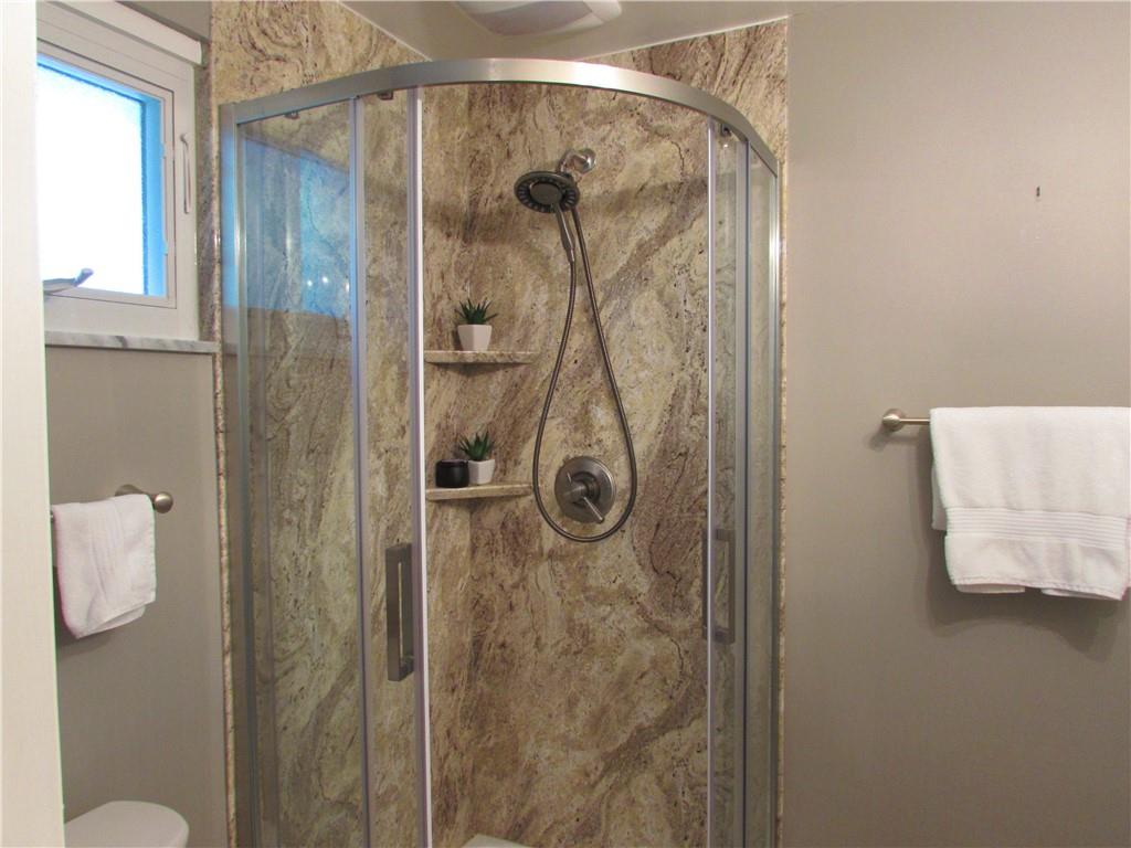 3754 Margate Road Pittsburgh, PA 15221 - Photo 13 of 25 Gallery Image 13