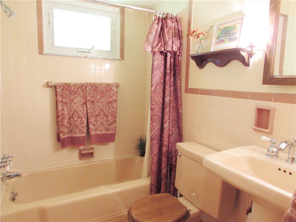 3754 Margate Road Pittsburgh, PA 15221 - Photo 17 of 25 Gallery Image 17