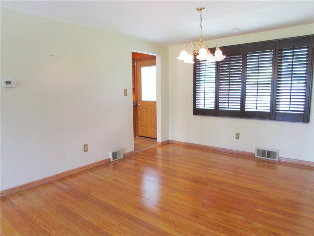 3754 Margate Road Pittsburgh, PA 15221 - Photo 6 of 25 Gallery Image 6