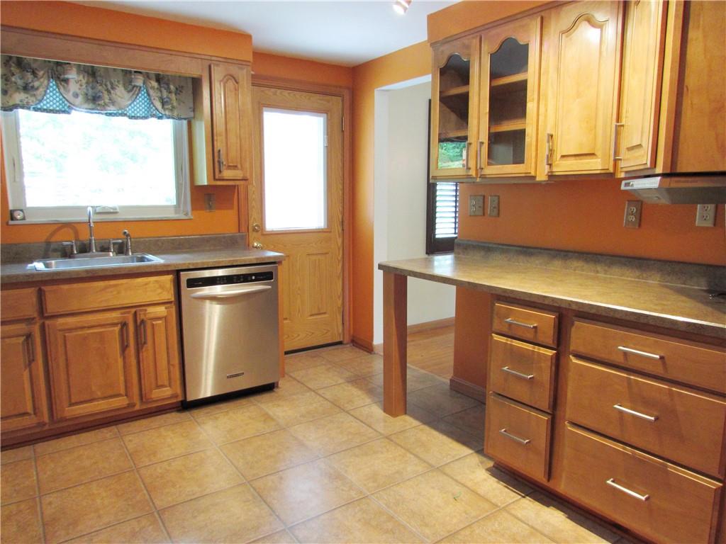 3754 Margate Road Pittsburgh, PA 15221 - Photo 9 of 25 Gallery Image 9