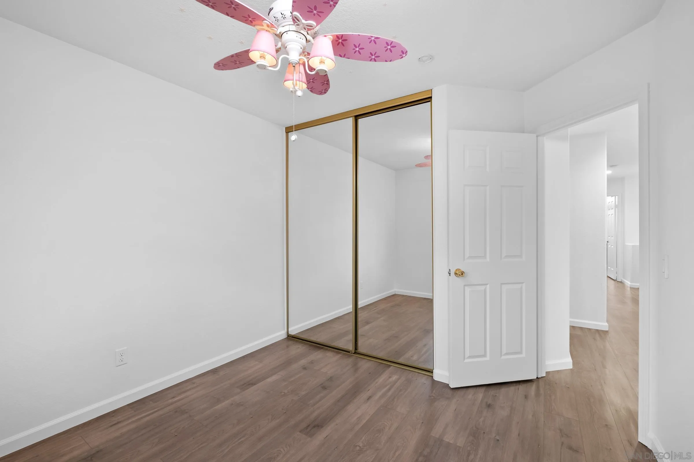 536 Kiley Road Chula Vista, CA 91910 - Photo 26 of 46 a view of a interior in a room