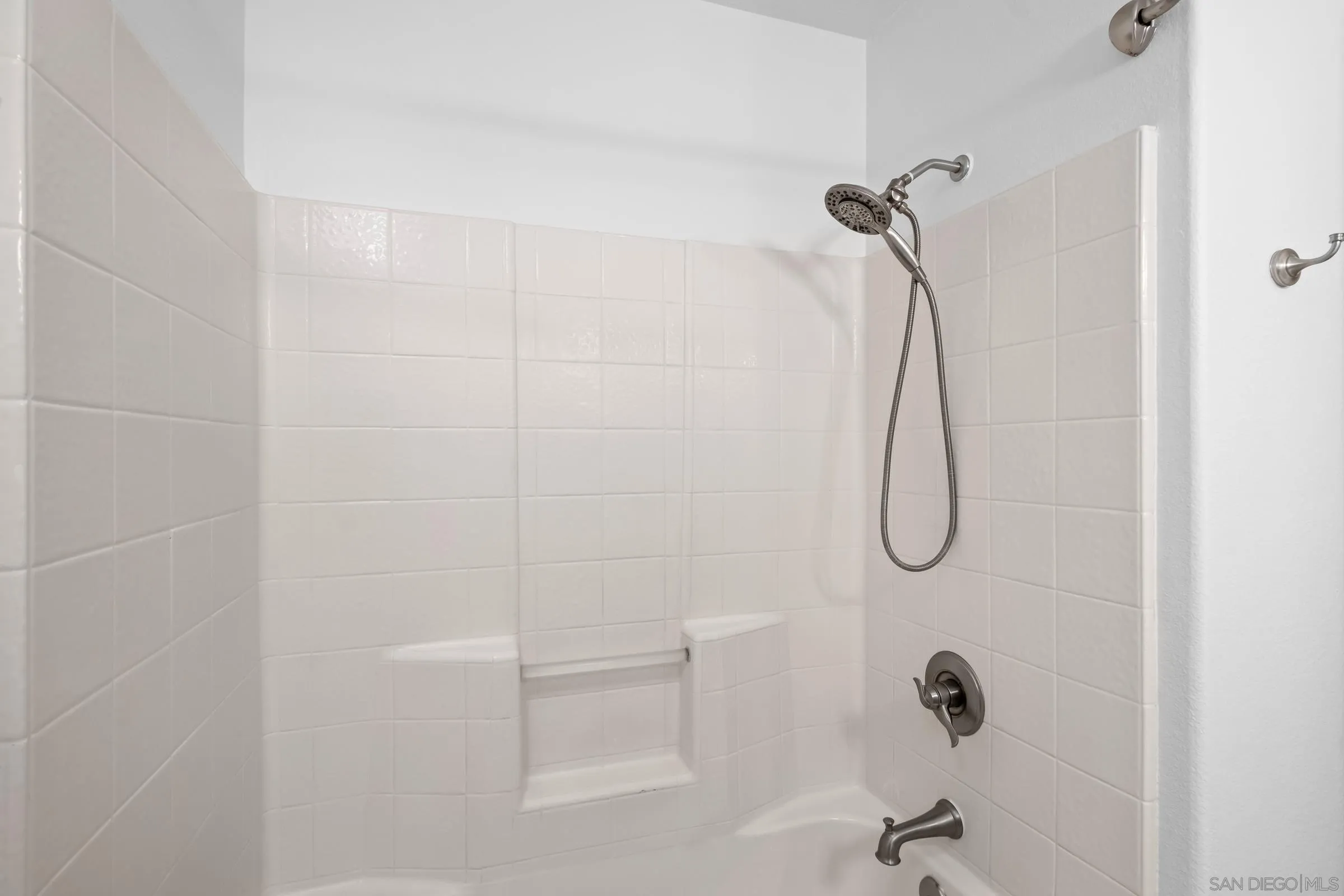 536 Kiley Road Chula Vista, CA 91910 - Photo 33 of 46 a bathroom with a shower