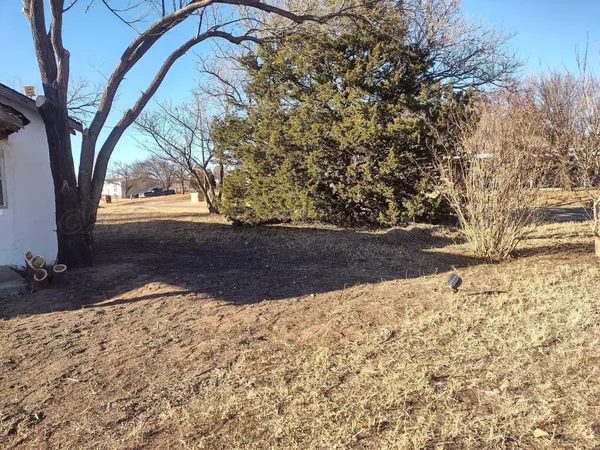 $19,000 | 919 Main Street, McLean, TX 79057