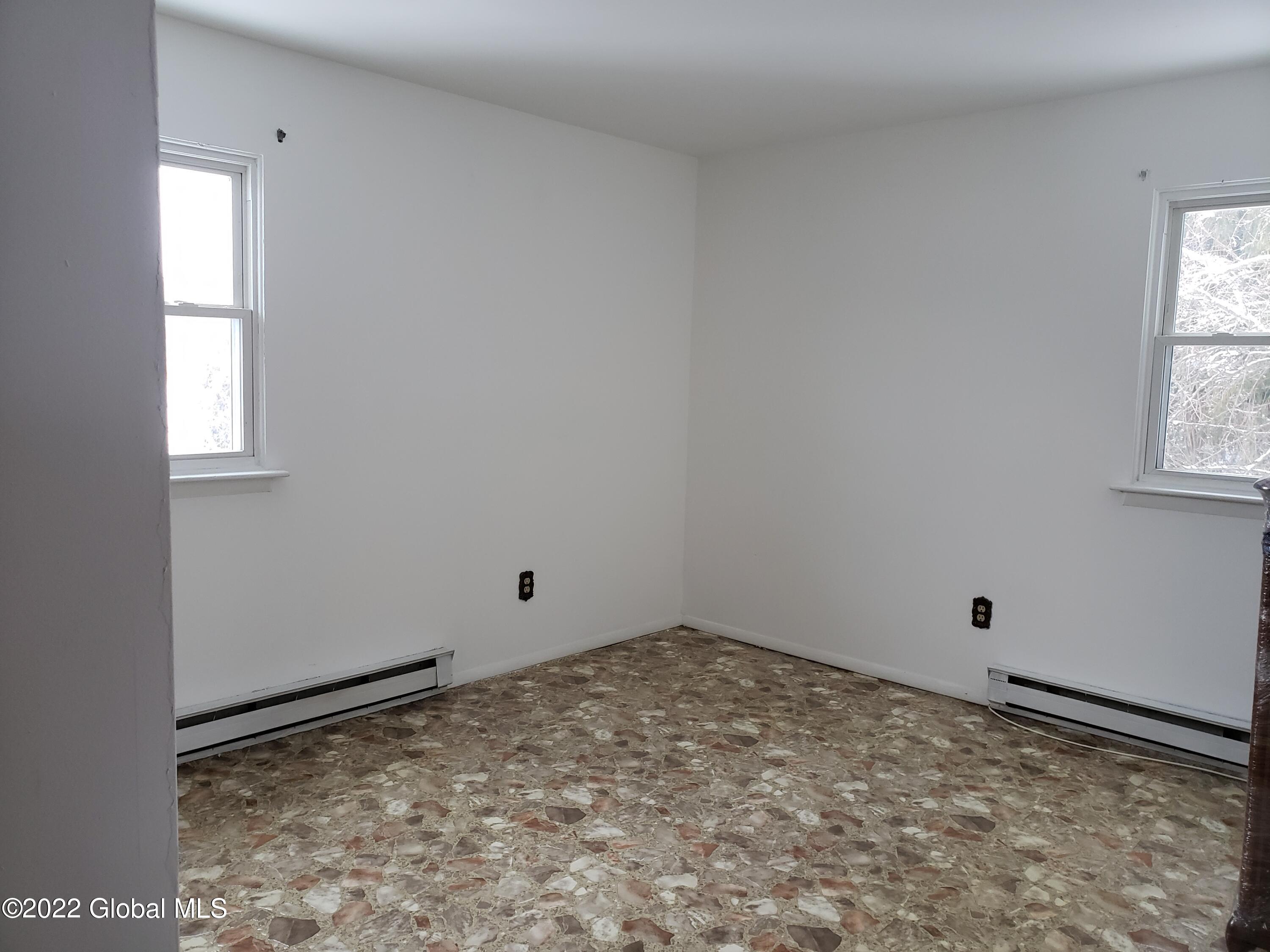 5 Ruth Court Colonie, NY 12189 - Photo 19 of 20 20220129_141221
