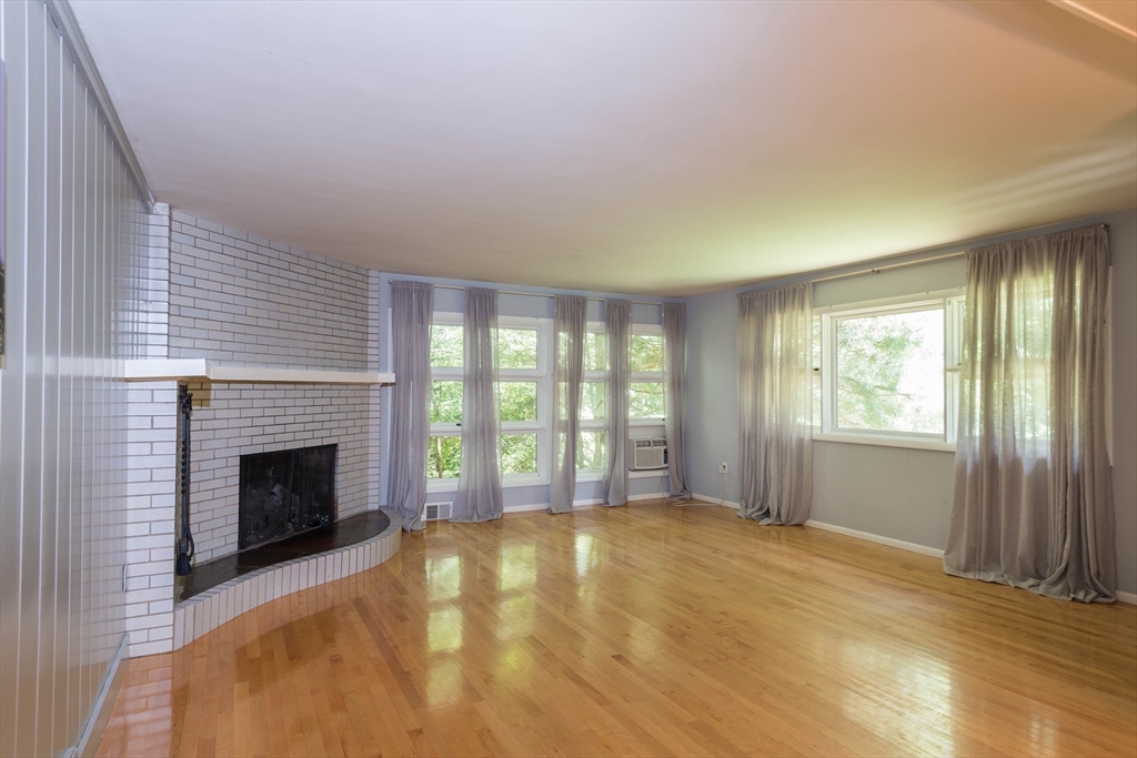 56 Carleton Road Millbury, MA 01527 - Photo 11 of 39 Gallery Image 11