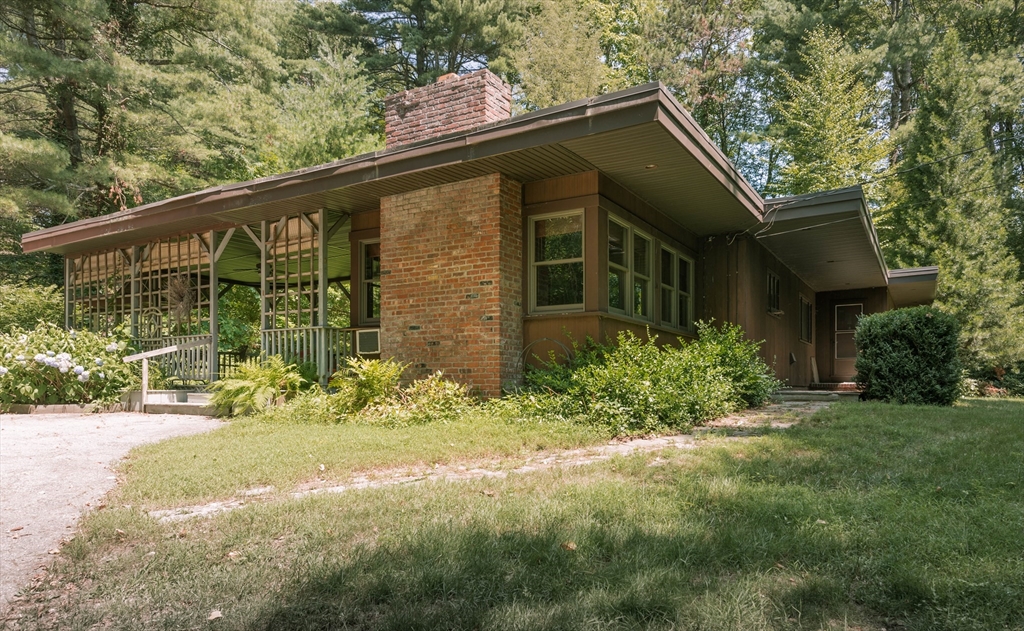 56 Carleton Road Millbury, MA 01527 - Photo 2 of 39 Gallery Image 2