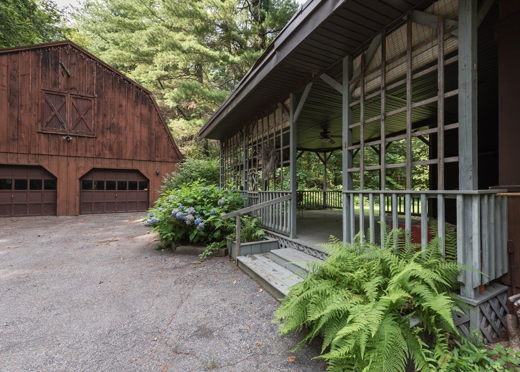 56 Carleton Road Millbury, MA 01527 - Photo 4 of 39 Gallery Image 4