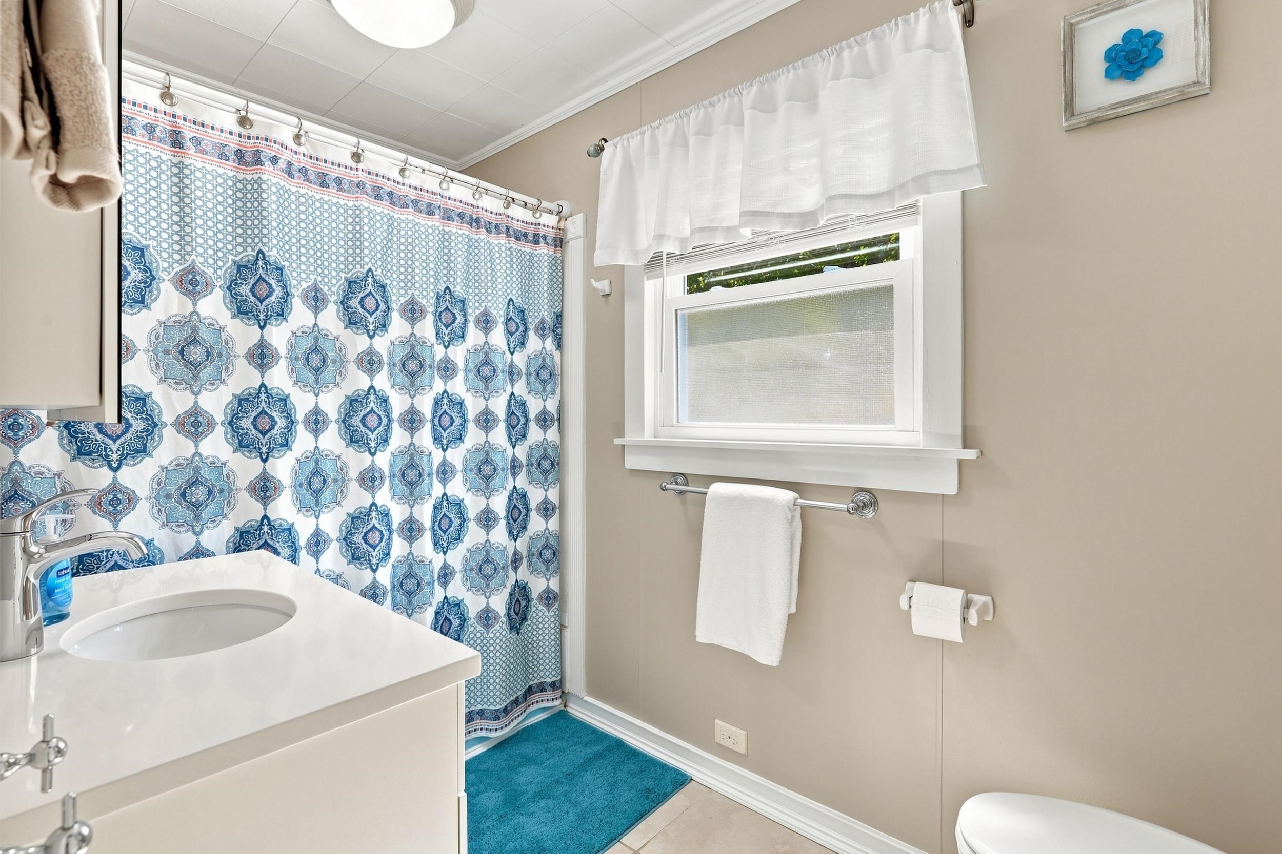 79 Dearborn Road Auburn, NH 03032 - Photo 12 of 58 Gallery Image 12